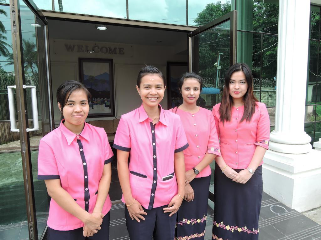 Aye Chan Thar Yangon Bagian luar foto